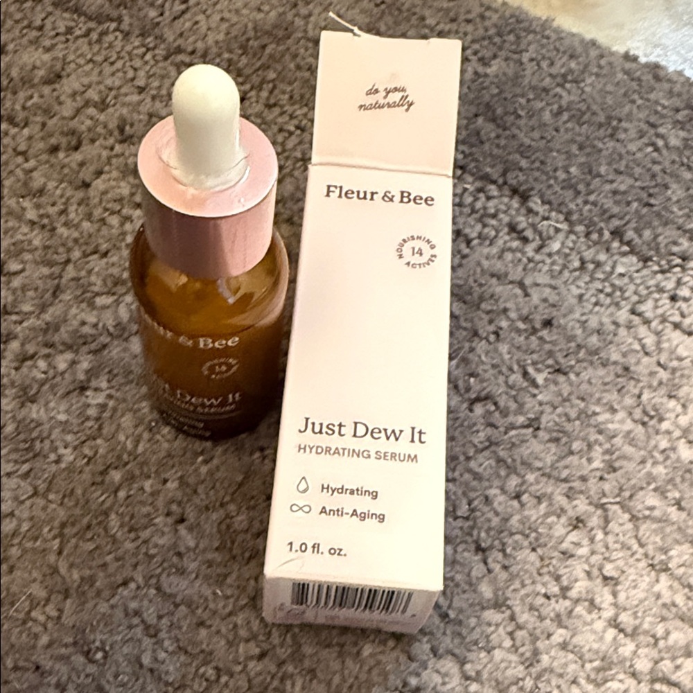 Fleur & Bee Just Dew It Hydrating Serum - Pink and White